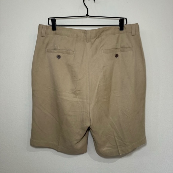 Tommy Bahama Shorts Men's Size 36 Khaki Silk Vintage Resort Vacation Beach - Picture 4 of 6